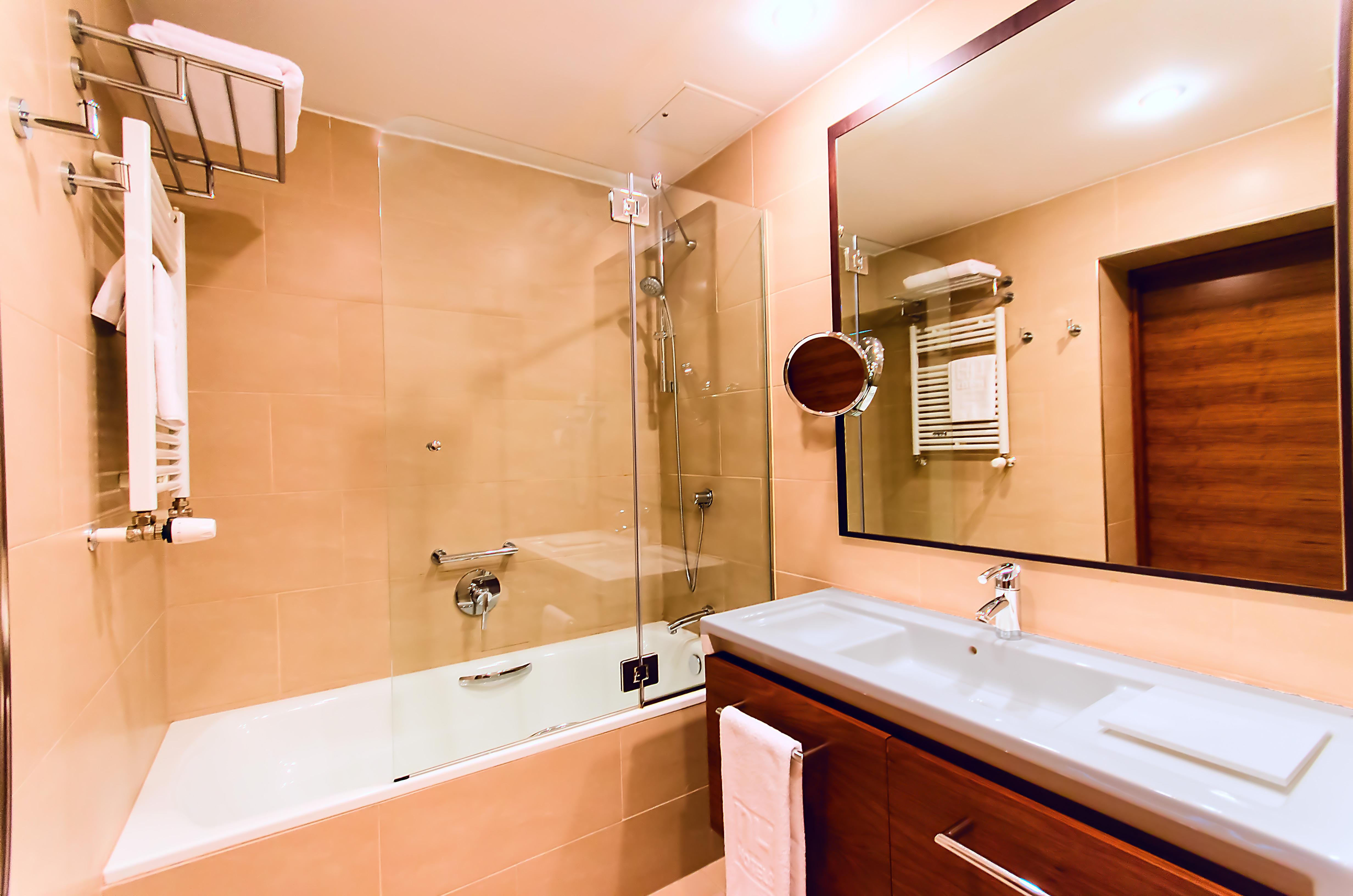 Hotel Nh Poznan Bagian luar foto