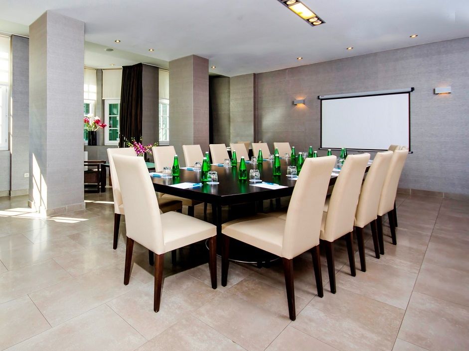 Hotel Nh Poznan Bagian luar foto