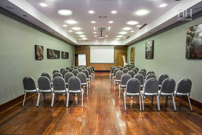 Hotel Nh Poznan Bagian luar foto